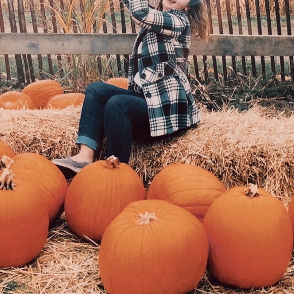 Plaid Jacket - Picture 2 of 3